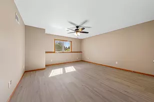 2713 Village Dr, Faribault, MN 55021 - Photo 33