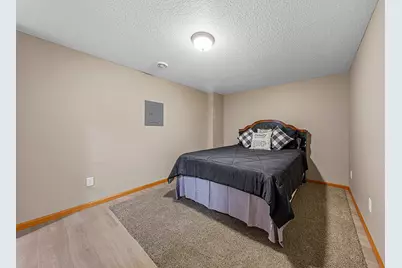 2713 Village Drive, Faribault, MN 55021 - Photo 39