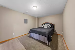 2713 Village Dr, Faribault, MN 55021 - Photo 39