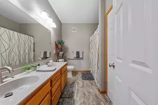 2713 Village Dr, Faribault, MN 55021 - Photo 29