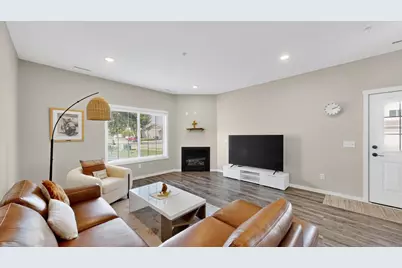 5307 Supalla Court NW, Rochester, MN 55901 - Photo 7