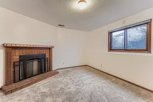 2816 Hillsboro Ave N, New Hope, MN 55427 - Photo 13