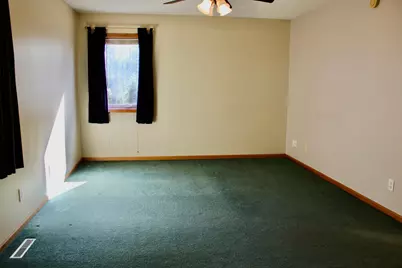 322 Oriole Avenue N, Thief River Falls, MN 56701 - Photo 25