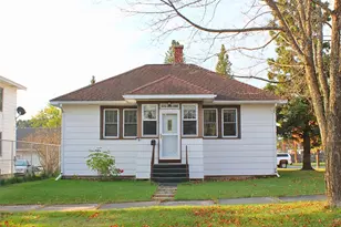 627 3rd St NW, Chisholm, MN 55719 - Photo 1