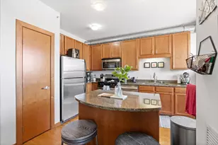 15 Franklin Ave E, Minneapolis, MN 55404 - Photo 7