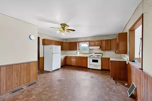 10443 Hwy 30 SE, Chatfield, MN 55923 - Photo 7