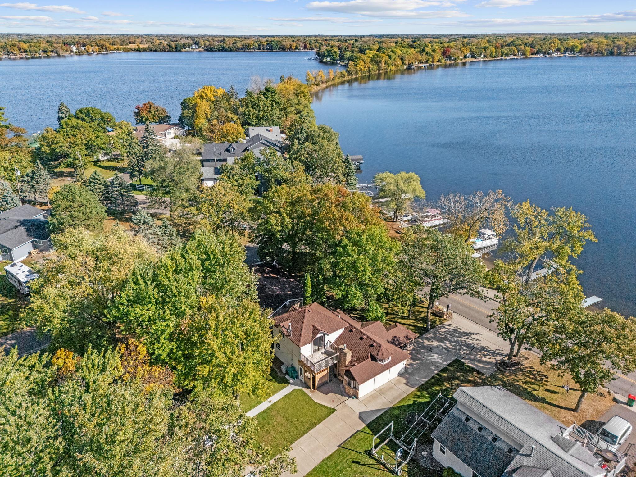 679 Lakeshore Dr, Big Lake, MN 55309 - MLS 6800185 - Coldwell Banker