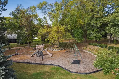 10521 Lake Fall Drive, Eden Prairie, MN 55347 - Photo 59