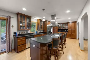 101 Hidden Meadow Ct, Apple Valley, MN 55124 - Photo 7