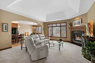 2269 Wildwood Dr, Shakopee, MN 55379 - Photo 5