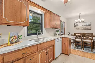 616 Hattie Ln, Woodbury, MN 55125 - Photo 11