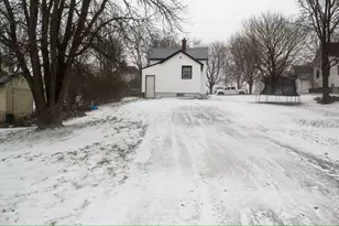 113 1st St SW, Fairfax, MN 55332 - Photo 11