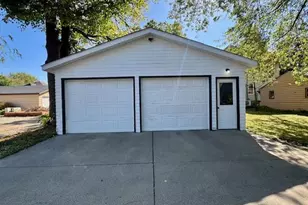 1304 7th Ave, Worthington, MN 56187 - Photo 9