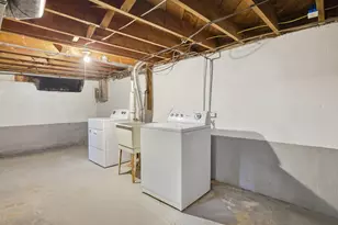 1123 Adams Ave, Eveleth, MN 55734 - Photo 29