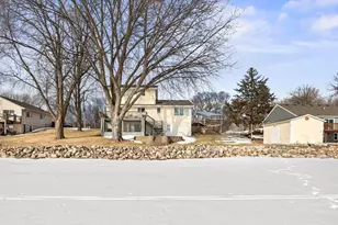 6825 N Shore Dr, Greenfield, MN 55373 - Photo 29