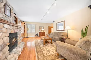 6825 N Shore Dr, Greenfield, MN 55373 - Photo 9