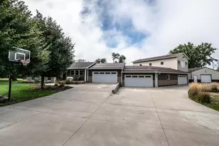 9945 Justen Trail N, Saint Paul, MN 55115 - Photo 35