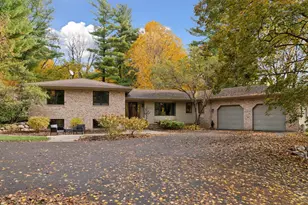 4015 E Valley Rd, Deephaven, MN 55391 - Photo 1