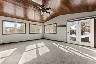 5005 Scenic Oak Dr SW, Rochester, MN 55902 - Photo 11