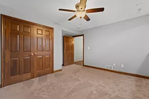 5005 Scenic Oak Dr SW, Rochester, MN 55902 - Photo 29