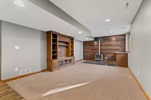 5005 Scenic Oak Dr SW, Rochester, MN 55902 - Photo 25