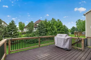 656 Lake Ridge Dr, Woodbury, MN 55129 - Photo 31