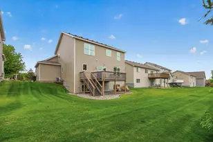 656 Lake Ridge Dr, Woodbury, MN 55129 - Photo 35