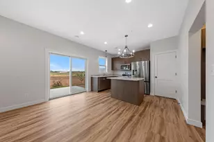 809 Viburnum St, Belle Plaine, MN 56011 - Photo 13