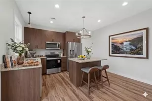 809 Viburnum St, Belle Plaine, MN 56011 - Photo 3