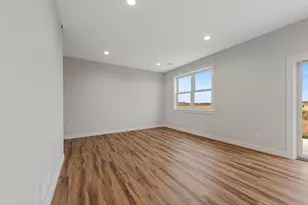 809 Viburnum St, Belle Plaine, MN 56011 - Photo 11