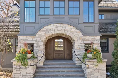 425 Carpenters Point, Wayzata, MN 55391 - Photo 9