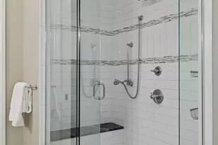 425 Carpenters Pt, Wayzata, MN 55391 - Photo 53