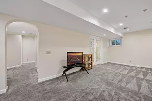 6221 Mallory Ln, Eden Prairie, MN 55346 - Photo 33