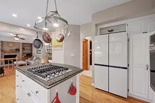 6221 Mallory Ln, Eden Prairie, MN 55346 - Photo 13