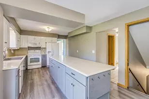 15979 Harwell Ave, Apple Valley, MN 55124 - Photo 7