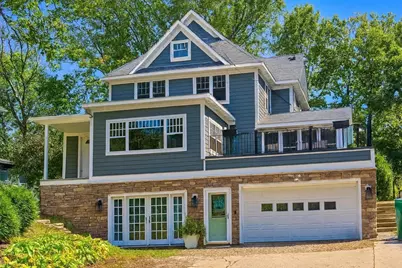 405 Vine Avenue, Albert Lea, MN 56007 - Photo 1