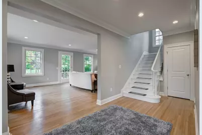 2056 Summit Avenue, Saint Paul, MN 55105 - Photo 3