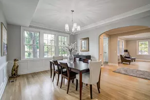 2056 Summit Ave, Saint Paul, MN 55105 - Photo 9