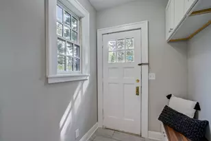 2056 Summit Ave, Saint Paul, MN 55105 - Photo 13