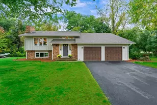 8450 141st Ct W, Apple Valley, MN 55124 - Photo 1