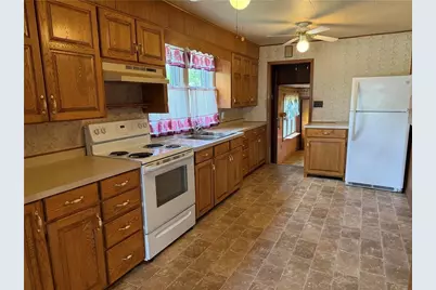 222 Spruce Street, Spooner, WI 54801 - Photo 5