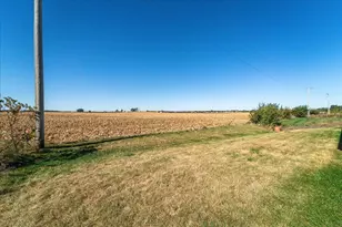 922 Prestwick Dr, Belle Plaine, MN 56011 - Photo 5