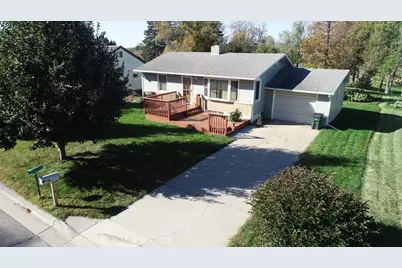 324 10th Ave SE, Elbow Lake, MN 56531 - Photo 1