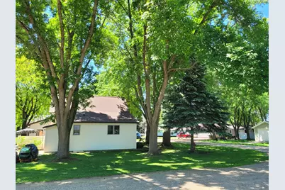110 N Grant Street, Taunton, MN 56291 - Photo 5