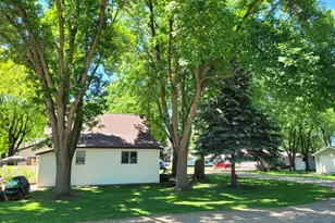 110 N Grant St, Taunton, MN 56291 - Photo 5