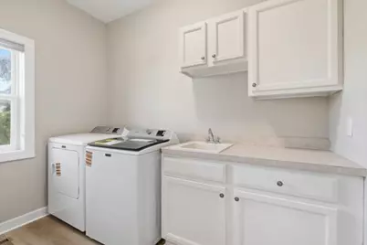 943 Earley Lake Curve, Burnsville, MN 55306 - Photo 13