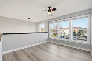 943 Earley Lake Curve, Burnsville, MN 55306 - Photo 17