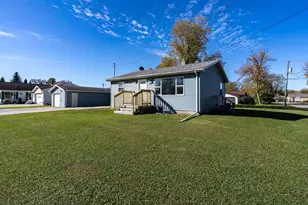 604 Lincoln Ave, Crookston, MN 56716 - Photo 21