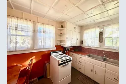 307 Winnebago Street S, Caledonia, MN 55921 - Photo 5