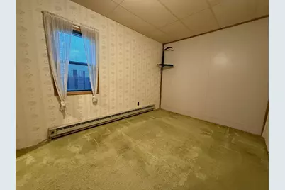 211 Kendall Avenue N, Thief River Falls, MN 56701 - Photo 21